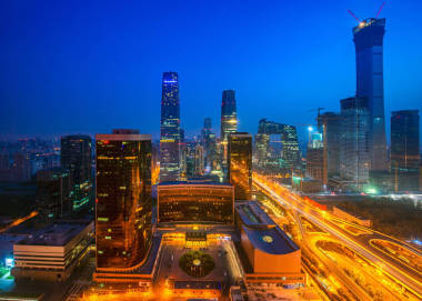 建設在北京城市的夜間時間, 北京, 中國, 這張照片可以用于城市景觀, 中國, 城市, 亞洲, 城市, 和旅游的概念
