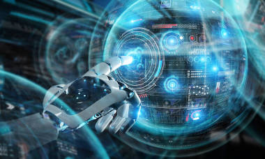 智能機器人機器使用數(shù)字屏幕接口與他的手3d 渲染