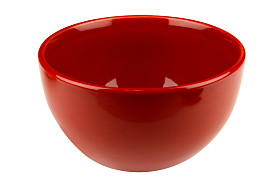 红色空碗上白色隔离