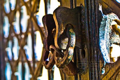 鐵門扣鎖 Iron gate padlock