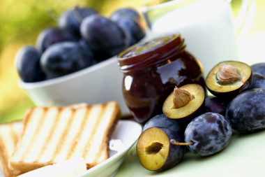 李子果醬-果醬的早餐圖片