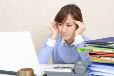 头痛的商界女强人图片