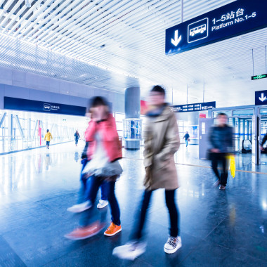 北京巴士站的乘客