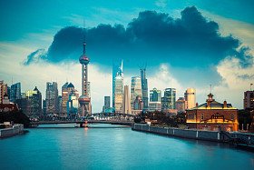 美丽上海在黄昏图片