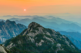 黄山日落图片