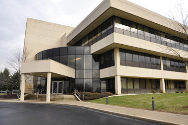 現(xiàn)代化的辦公大樓圖片