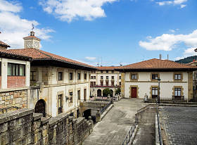 格尔尼卡中心的看法, 巴斯克地区-西班牙