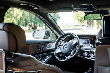 坦博夫，俄羅斯-2018年6月28日：現(xiàn)代豪華車的內部