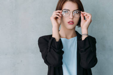 年轻的女商人领导身份前景