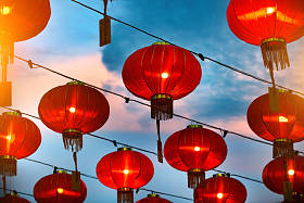 在春节期间的中国灯笼图片
