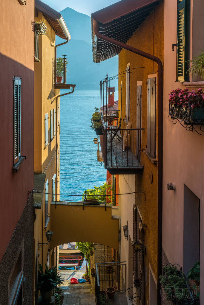 在一個陽光明媚的夏日午后, 科莫湖, 倫巴第, 意大利的風(fēng)景