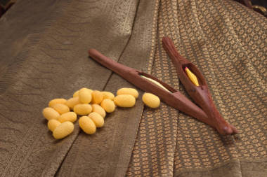 泰國(guó)絲綢和卷軸圖片