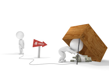 小小的白色男子欺骗另一名男子与钱陷阱