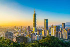 台北101楼和弧形建筑的美丽风景和城市景
