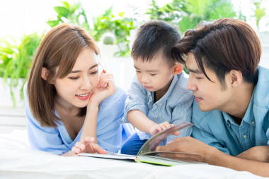 家長閱讀與孩子的書