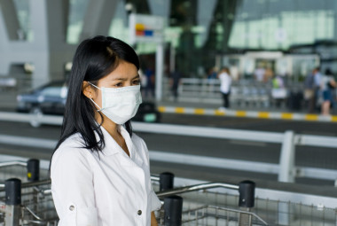 在機場上口罩圖片