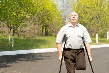 老年男性截肢圖片