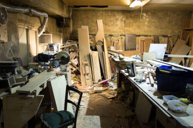 工作日中旬的木工车间图片