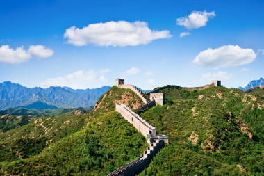 中國的長城在夏天一天，北京附近的金山嶺