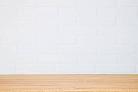 抽象天然木材背景和白色砖墙