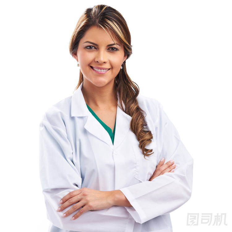 微笑醫(yī)學(xué)女博士。孤立在白色背景