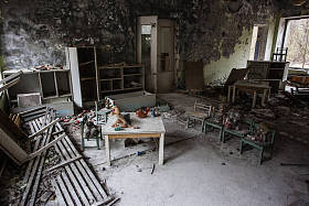 kindergarten.chernobyl 区域。失落之城普里皮亚季。现代的废墟。乌克兰。基辅地区
