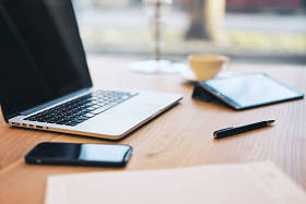 模糊的工作场所概念 图片