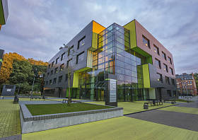 现代大学建设图片