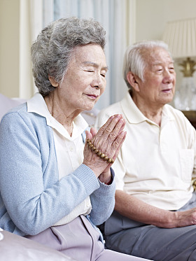 高级亚洲夫妇图片