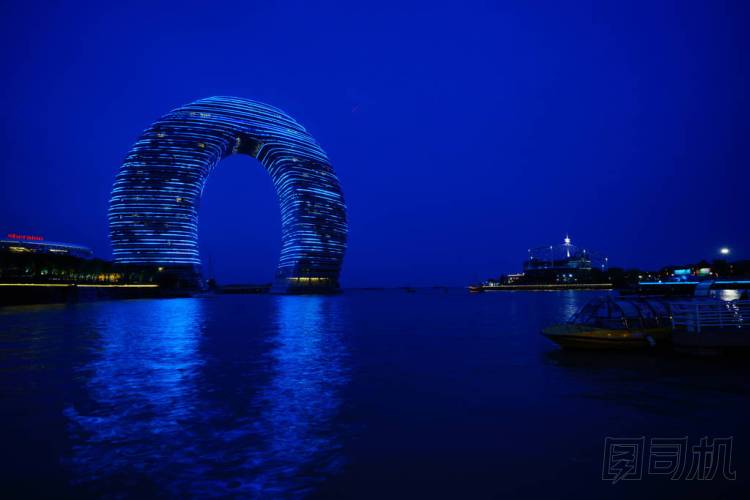 湖州美麗的日達(dá)酒店與太湖完美結(jié)合