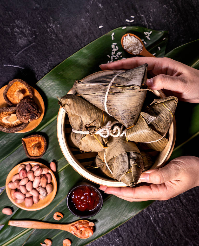 宗子,热腾腾的热腾腾的蒸饭饺子在蒸锅里. 近点,复制空间,龙舟端武节的亚洲名菜 宗子,热腾腾的热腾腾的蒸饭饺子在蒸锅里. 近点,复制空间,龙舟端武节的亚洲名菜