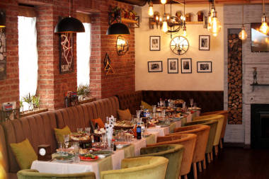 現(xiàn)代風(fēng)格的餐廳