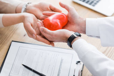 醫(yī)患心連心，醫(yī)療保險(xiǎn)觀圖片