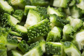 切好的苦瓜图片