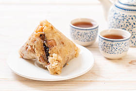 粽子或中国传统糯米水饺