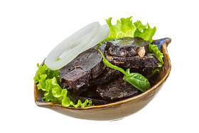 碗马肉汤香肠图片