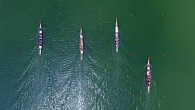 船在河上的视图 