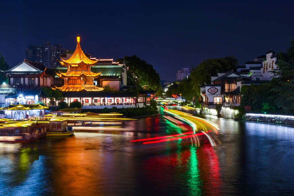 禁城、横滨市、泰然处之的庆博宫