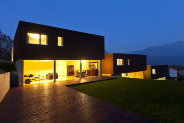 現(xiàn)代房子之夜