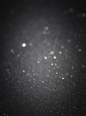 银色背景。散景与优雅抽象背景散焦灯