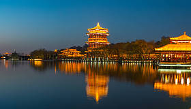 早晨在禁城的王宫里，图片