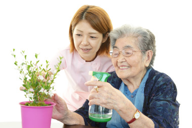 友好護士照顧一名老婦