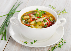 蔬菜鸡肉汤