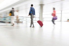 乘客在地铁站的运动模糊