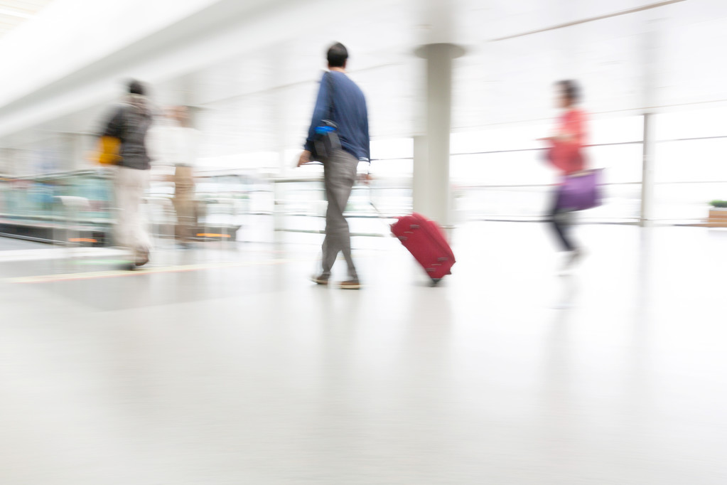 乘客在地铁站的运动模糊 乘客在地铁站的运动模糊