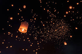 Floating lanterns in the sky during the Roy Craton festival