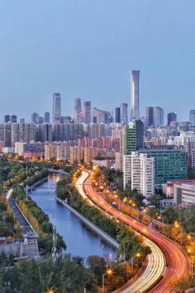 夜晚的城市天際線(xiàn) 照片