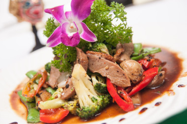 黑胡椒炒燒烤爐鴨.