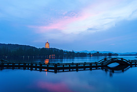 西湖以日落的景