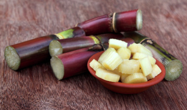 新鲜的甘蔗图片